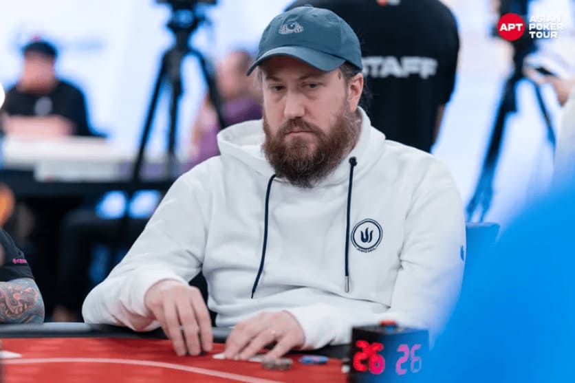 【EV扑克】2025APT冠军赛|主赛轻松破保!中国台湾省选手Chia Wei Kuo首轮领跑!