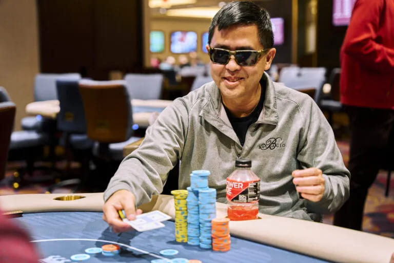 【EV扑克】从100到70万:扑克怪杰Doug Lee以“李小龙”式混合打法,穿梭职业赛场的业余赢家