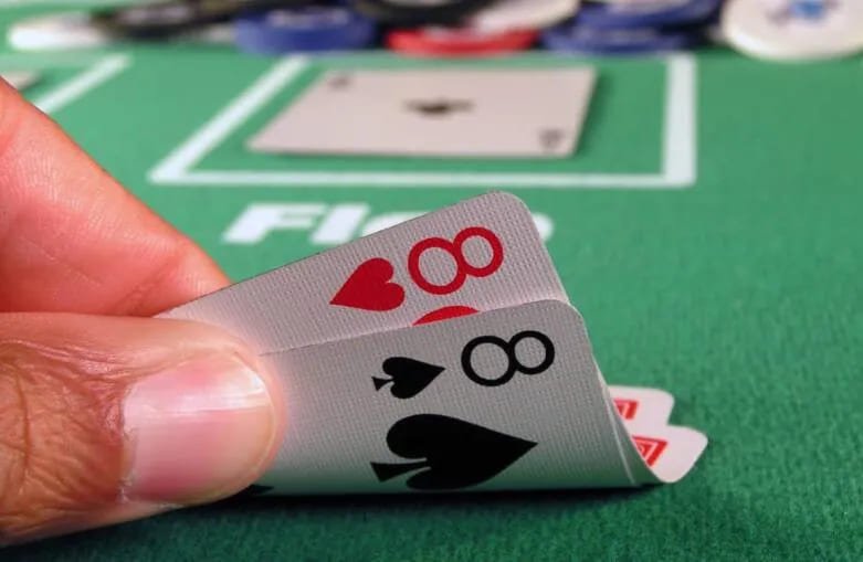 【EV扑克】有点棘手的口袋88，这样打才不会犯错