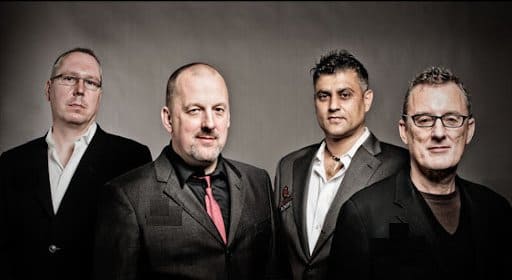 【EV扑克】靠比赛拿下第一笔百万奖金，这条路他走了25年