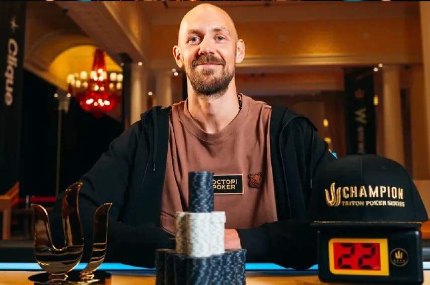 【EV扑克】2025扑克收入榜TOP10出炉！这些大神今年狂揽1.2亿刀！