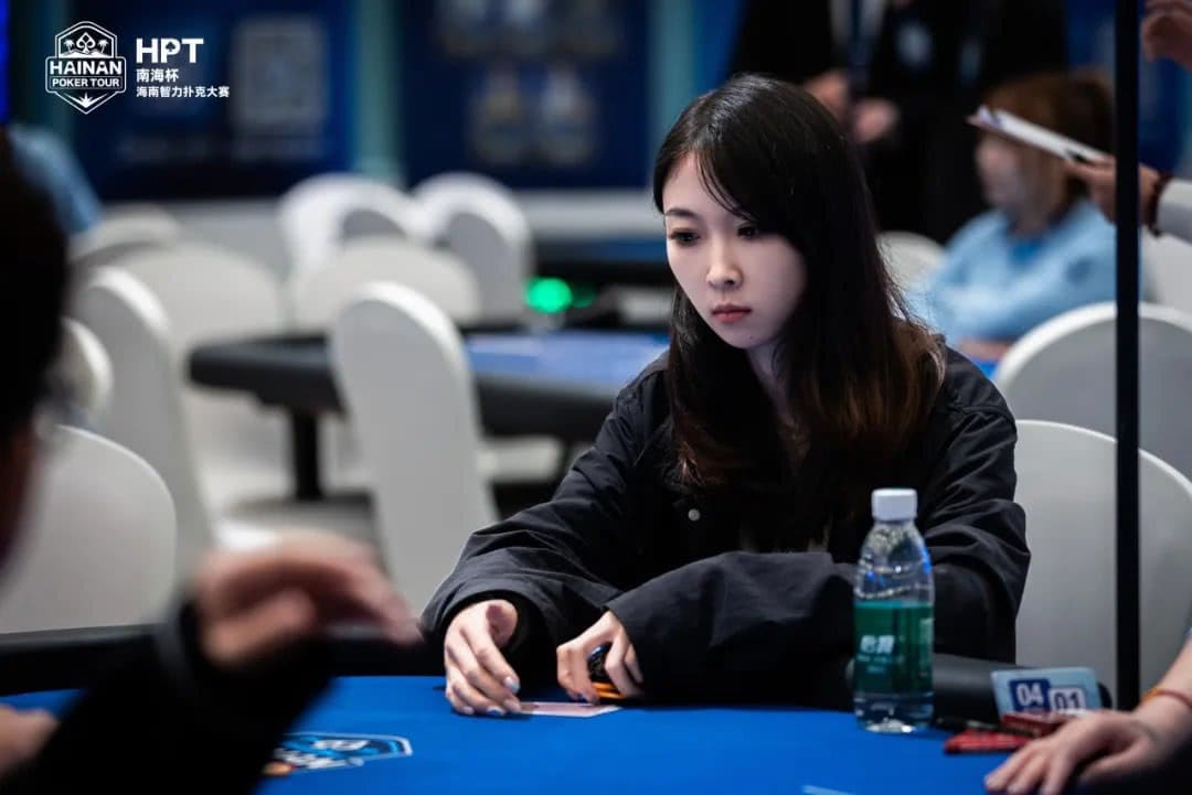 【EV扑克】第二届HPT®南海杯 | 主赛第一轮B组71人参赛20人晋级，陈贤术19.15万记分牌领跑