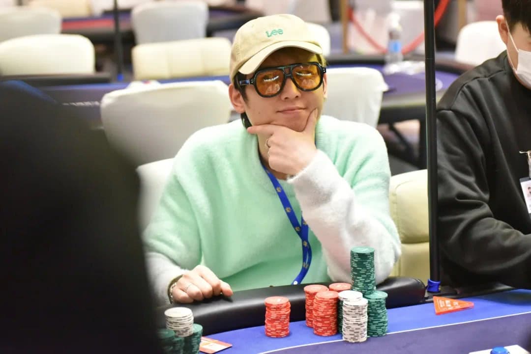 【EV扑克】IPG大师邀请赛|战况再升级!主赛剩余14人冲击决赛桌,卫冕冠军李靖晶453.5万记分牌领跑