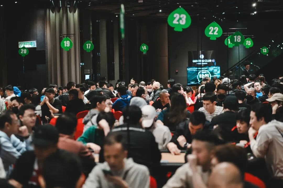 【EV扑克】2026PD20马来西亚站首日 | 烟雨云顶，王座之争！开幕赛首轮三组573人次点燃牌桌封面