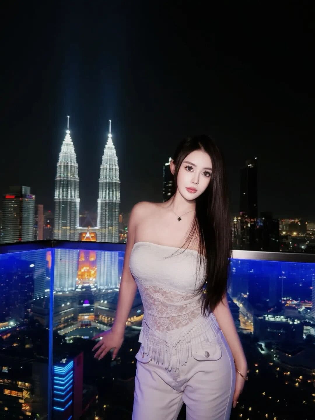 【EV扑克】PD20马来西亚|边旅行边打牌!Linda的理想生活,太让人羡慕了!PD20主赛16人晋级决赛