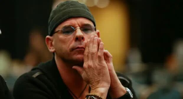 【EV扑克】这些坐拥几十亿身家的“外行”把扑克当成了调味剂