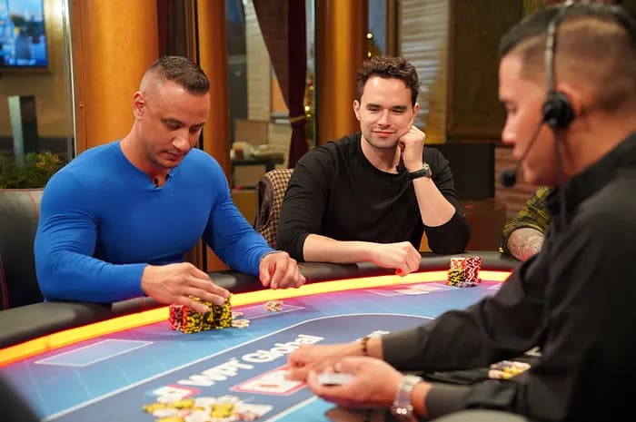 【EV扑克】从投行精英到高额桌“话题王”：Nik Airball 的千万身家是怎么打出来的？