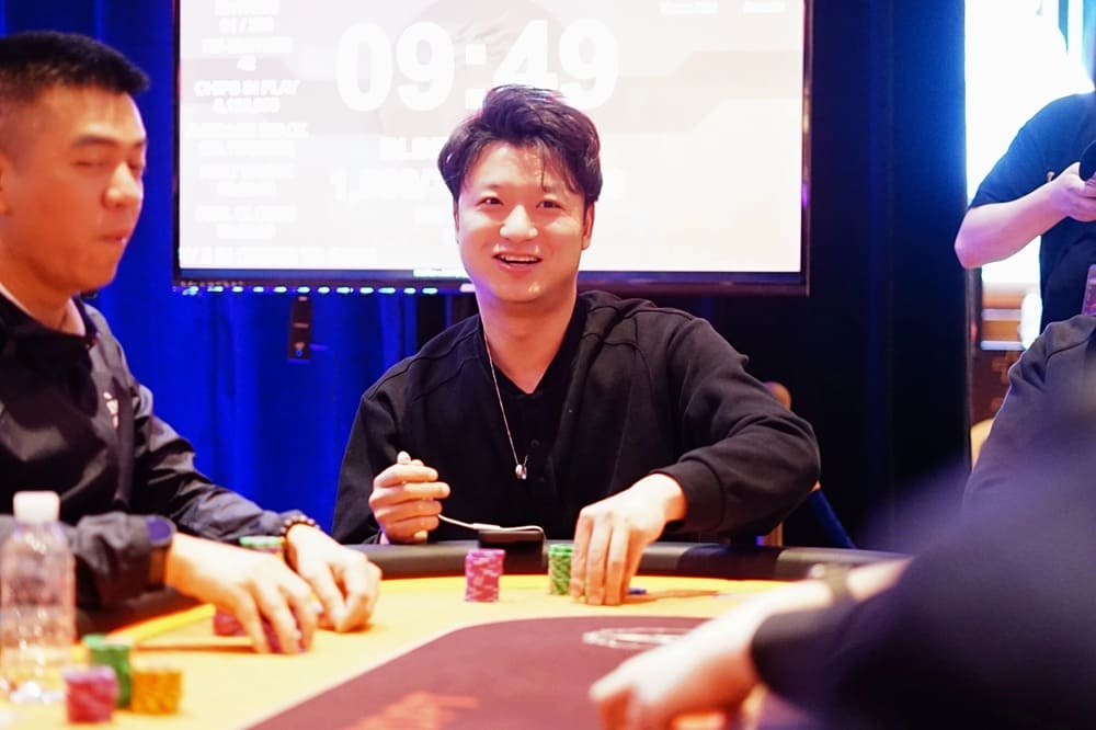 【EV扑克】2026红龙杯PLUS｜再起烽火！青龙杯PLUS首轮A/B组偃旗息鼓，张骁/Liu Weihong分别登顶CL携手44人晋级